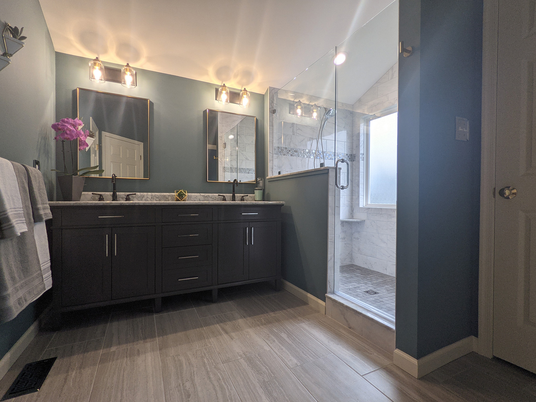 Revitalizing a Pottstown Bathroom with Elegance and Functionality